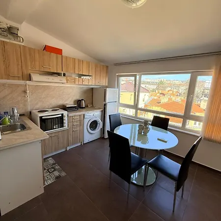 Le Petit Loft Apartment